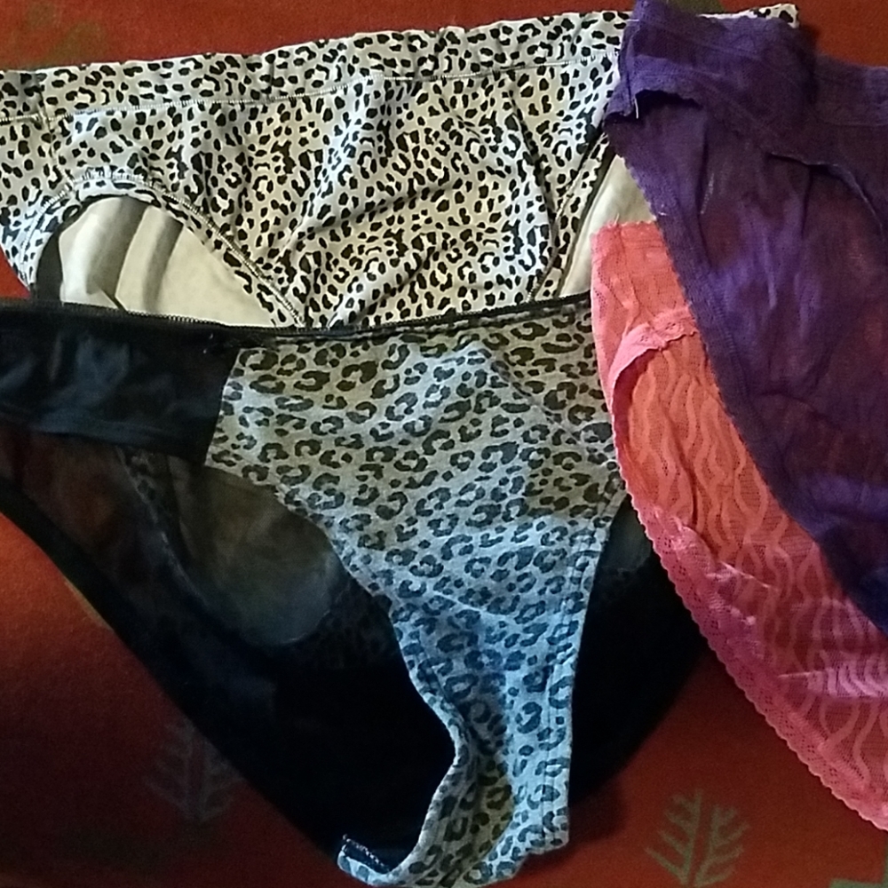 4 pairs of cute panties size lg/7.
